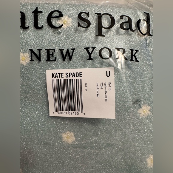❣️NWT❣️ Kate Spade Aphrodite Daisy Embroidered Darcy Bucket Tote (purse) - Picture 7 of 11